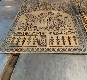 So sánh cắt laser và cắt plasma trong gia công thép tấm