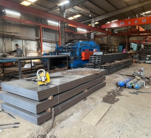 Gia Công Thép Tấm Theo Yêu Cầu – Dịch Vụ Chuyên Nghiệp Từ Phương Phú Châu