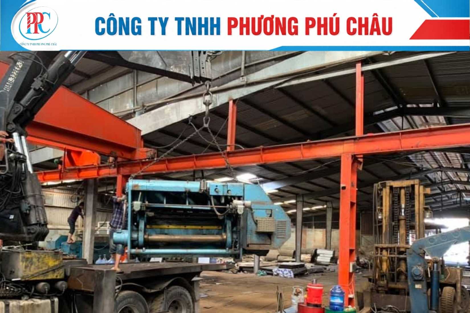 Xe giao chi tiết thép tấm vào KCN Đức Hòa