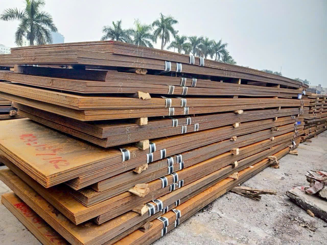 Gia công cắt thép tấm