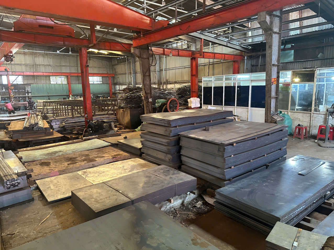 Làm thế nào để đặt gia công thép tấm tại TPHCM dễ dàng nhất?