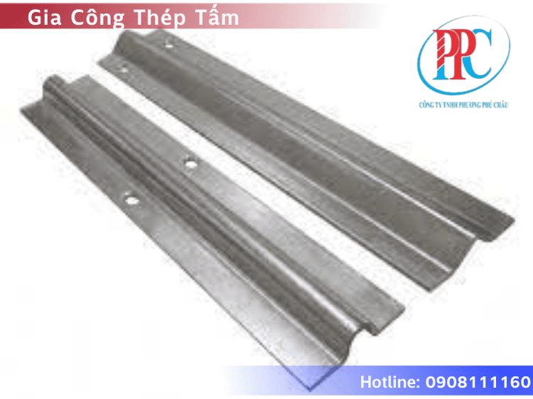 Gia Công Đường Ray Cổng Trượt Nhà Phố: Ít Kẹt – Ít Ồn – Bền Lâu TP.HCM 