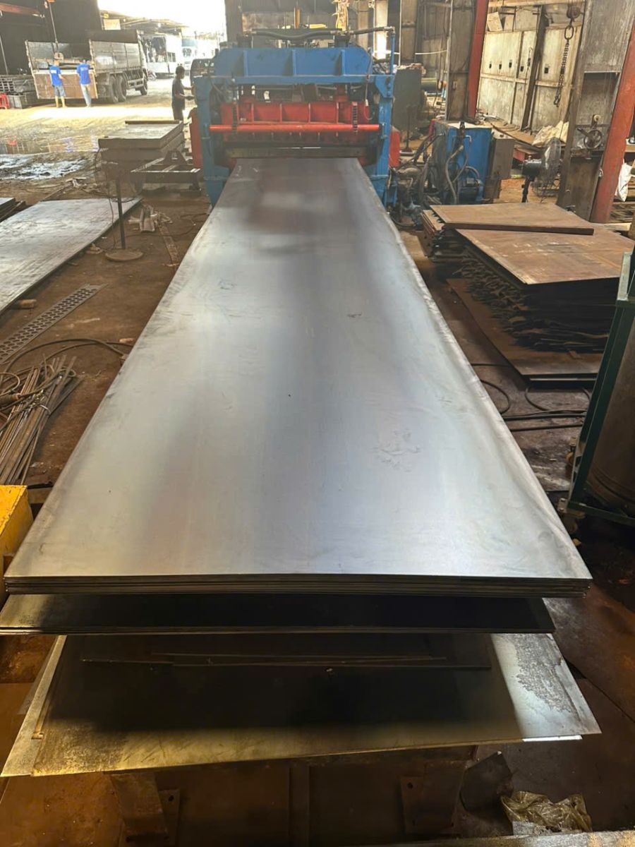 Gia công cắt thép tấm